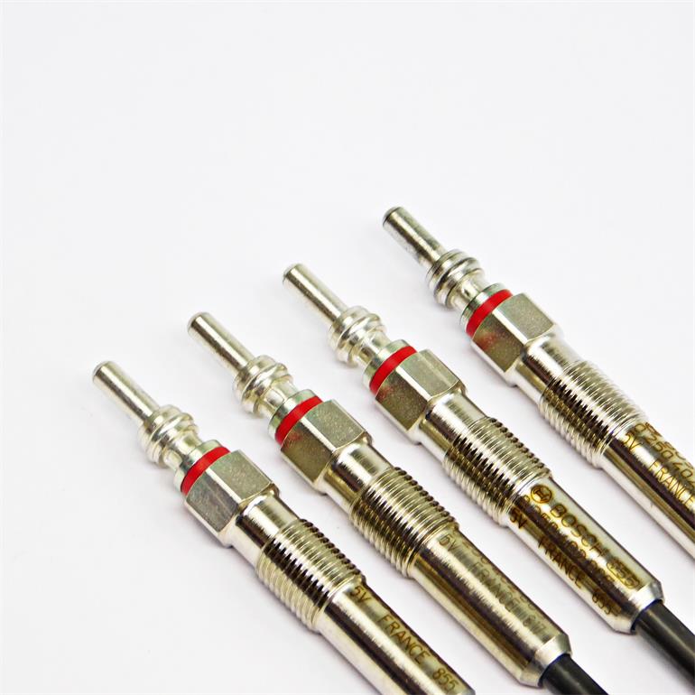 4x Bosch Glow Plugs for Audi A3 A4 VW T5 Golf 5 Touran Passat 3C 1.9+2.